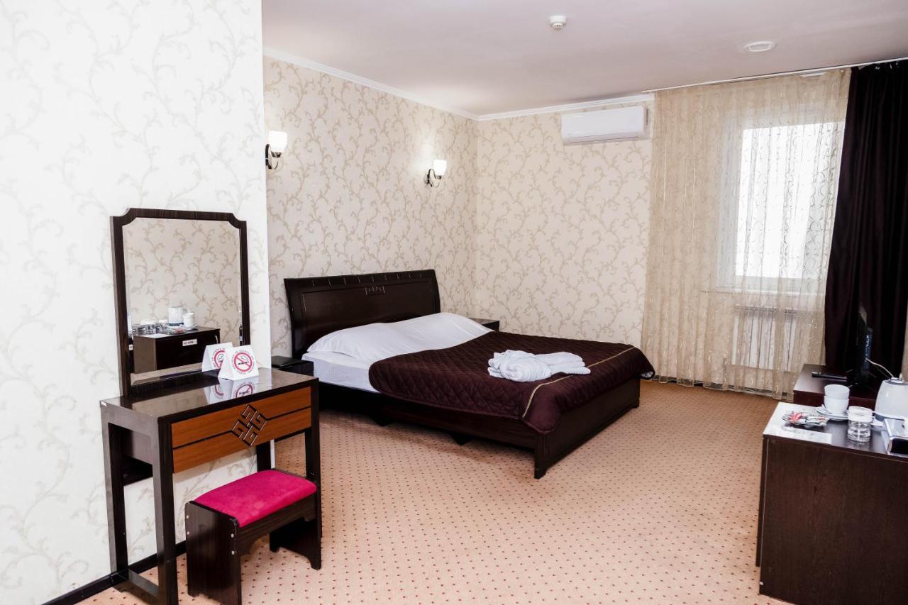 Golden Palace Aktau  Exterior photo